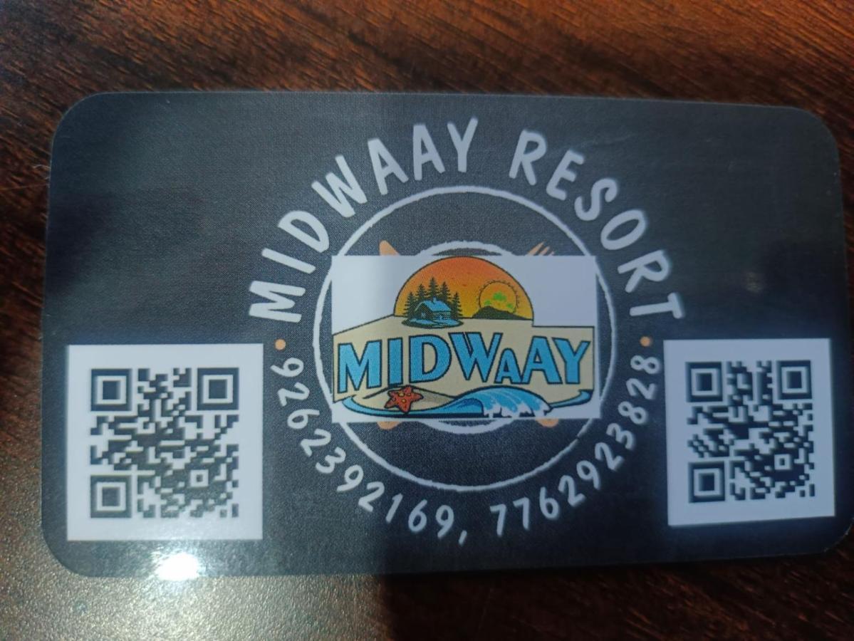 Midwaay Resort Patratu Extérieur photo